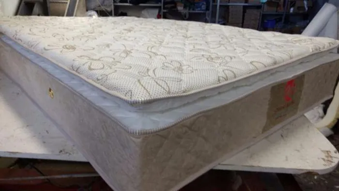 Colchão de molas ensacada com Pilow top vários tamanhos/ preço de fábrica!