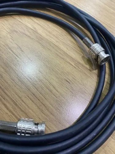 Cabo SDI marca Canare importado com 3 metros HDTV 75 L-cfw novo