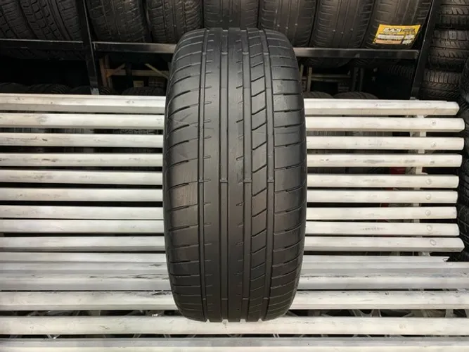 Pneu 245/45/18 Goodyear Asymmetrec Run Flat / Pneu 245/45R18