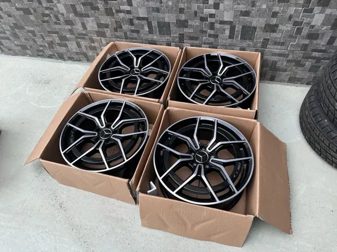 Aro 19 mercedes c300 lançamento c250 amg