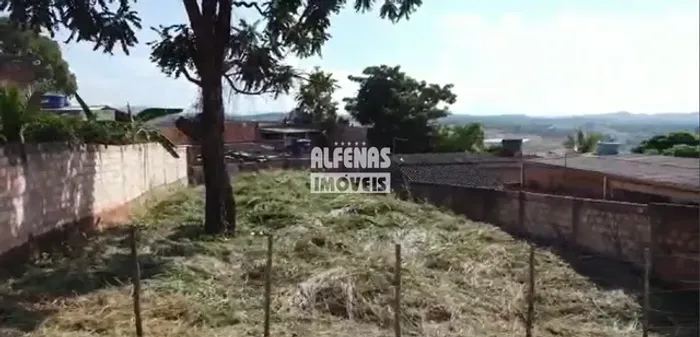 Terreno à venda no Bairro RECANTO VERDE