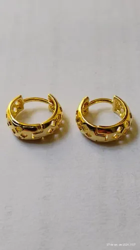Par de Brinco Liso e Folheado a ouro 18k