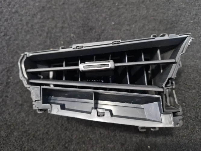 Difusor De ar condicionado lateral Esquerdo Toyota Corolla 2021 a 2024 