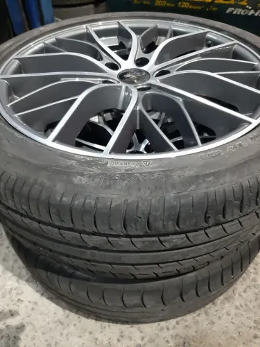 Roda aro 17 com Pneu 225 45 17 Bmw 5x120 usada estepe 