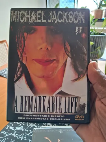 DVDs Conjunto com 5 Filmes do Gênero Documentário