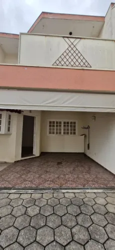 Condomínio Quinta dos Cafezais em Jacareí-SP