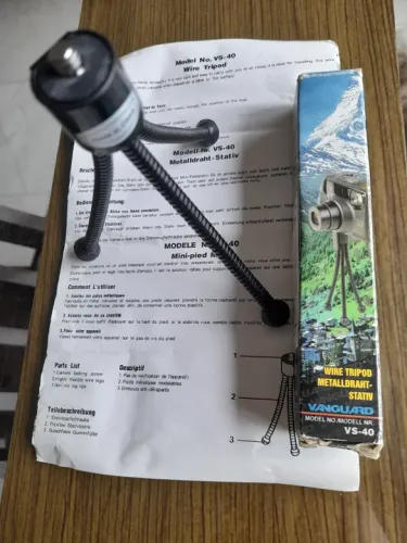 Tripé Câmera fotográfica/filmadora R$8,00