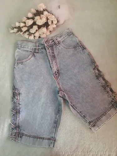 Bermuda Ciclista Feminina Básica Em Algodão Jeans