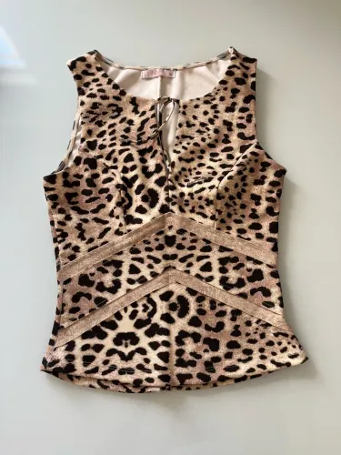 Blusa de oncinha - Tam. M