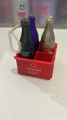 Engradado e Miniaturas de Coca-Cola - Atenas 2004