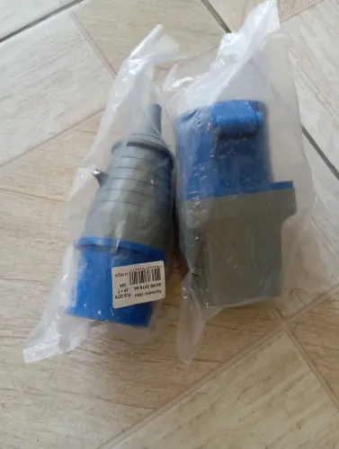 Plug Industrial 32A - Novo