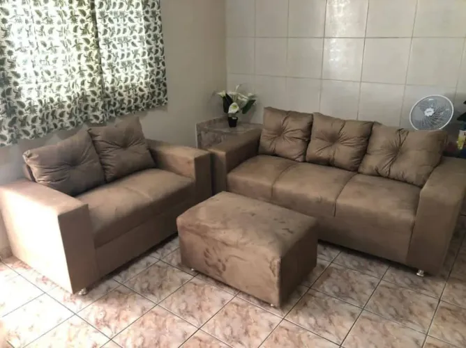 Sofá 2 e 3 lugares com almofadas 