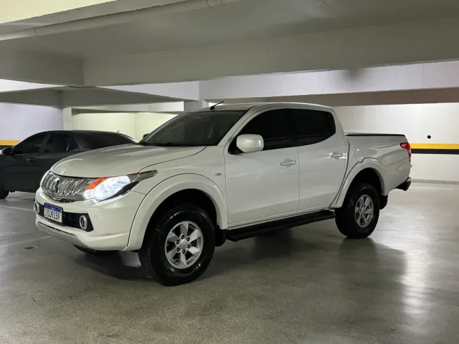 L200 TRITON SPORT 4x4 DIESEL 