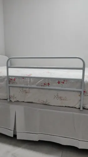Grade de proteção para cama 