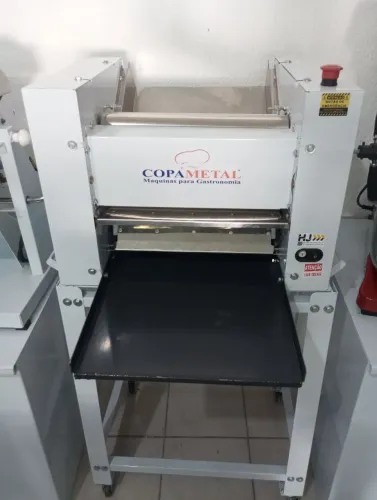 NZ. Cilindro laminador profissional de mesa  monofásico 
