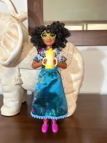 Boneca Mirabel Madrigal Encanto Disney Que Canta