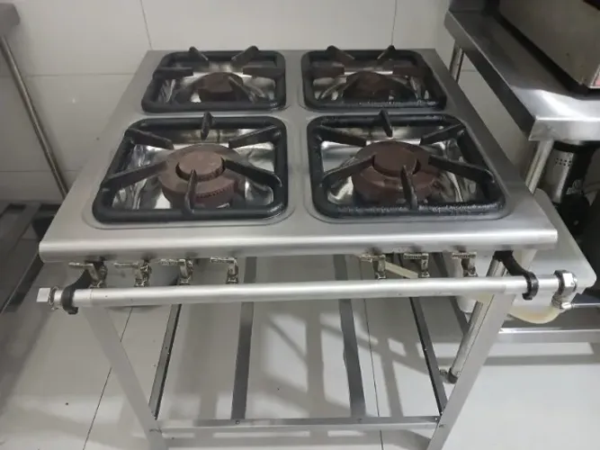 Fogão industrial 4 bocas inox