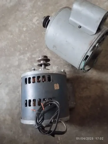 Vendo Motor Elétrico 1/2 CV -