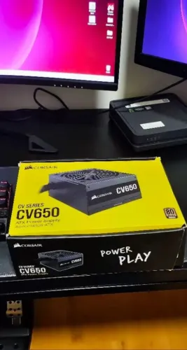 Fonte Corsair CV650 650W 80 Plus Bronze