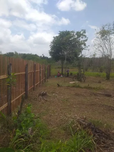 Vendo terreno em Mosqueiro tem 6 lotes 8x18 valor 10 mil 2.000 de entrada