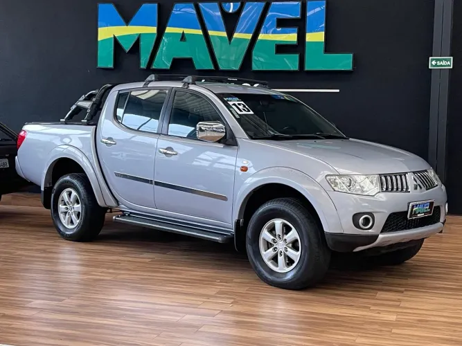 Mitsubishi L200 Triton HPE 3.5 CD V6 24V Flex Aut. 2013