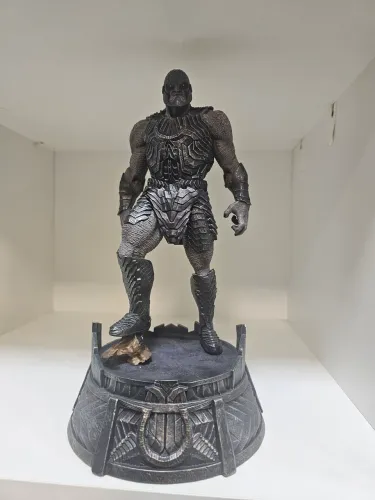 Darkseid 1/10 iron studios