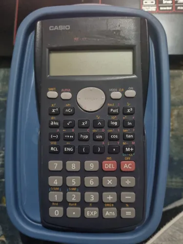 Calculadora Casio fx-82ms