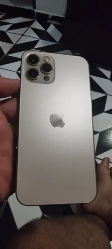 Iphone 12 pro dourado