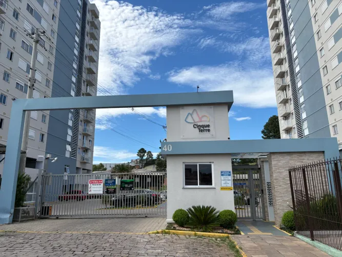 Apartamento studio NOVO semimobiliado 