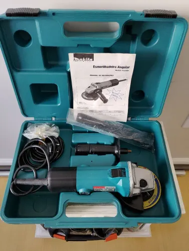 Esmerilhadeira/lixadeira Profissional Makita 9524NB
