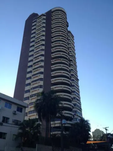 Apartamento com 4 dormitórios à venda, 509 m² - Edifício Villa Frascatti - Foz do Iguaçu/P