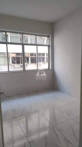 ## **Apartamento 2 Quartos (1 Dependência) 55 m² Centro de Niterói R$ 265.000 | à venda