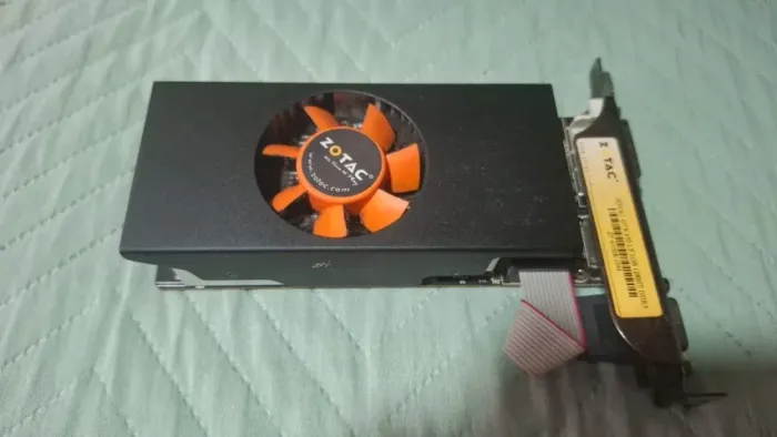 VGA Zotac GTX 650 LP 1GB GDDR5 (Low Profile) - PC Compacto/Básico