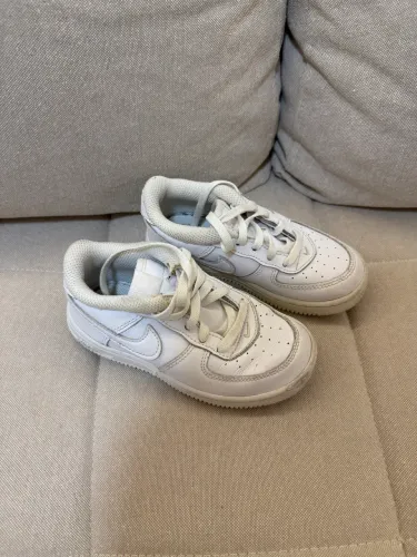 Tênis Nike Air Force TAM 25