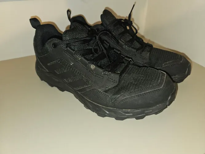 Adidas trilha Tracerocker 2.0