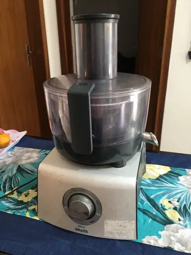 Multiprocessador de alimentos 