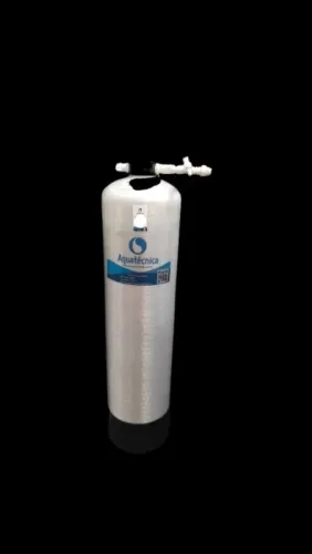 Manutenção em equipamento deionizador/desmineralizador de água, 