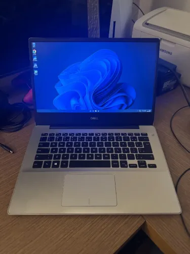 Notebook Dell 5480 cor prata Processador: Intel(R) Core(TM) i7-8565U CPU @ 1.80GHz (1.99GH