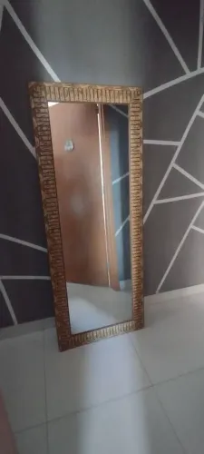 Espelho com detalhes de uso