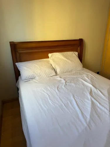 Cama Casal de madeira maciça - Nova