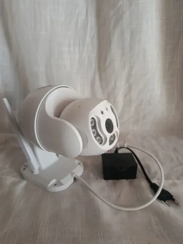 CÂMERA DE SEGURANÇA INTELIGENTE IP Wifi Externa (com rotação PTZ)