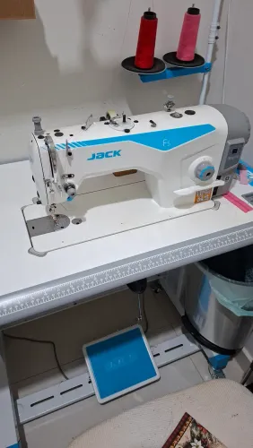 Maquina de costura 