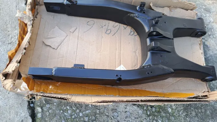 Quadro elástico da hornet 08
