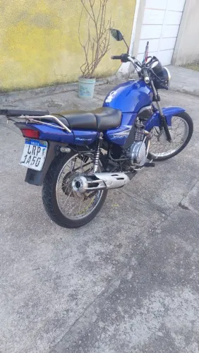 Vendo ou troco em outra moto ,moto e muito nova toda revisada recibo na mão em dia