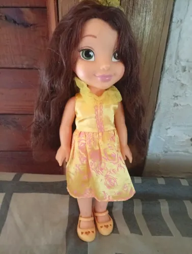 Boneca Bela