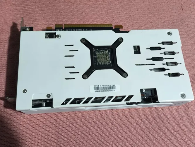 VENDO RX 5500 XT EM ÓTIMO ESTADO! R$ 700,00