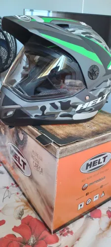 Capacete helt