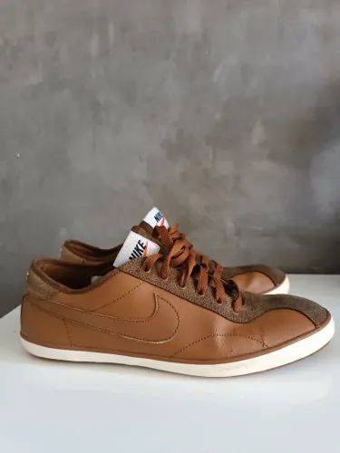 Tênis Nike Sportswear Concorde Leather Brown 