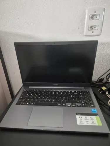 Samsung BookProcessador: Intel Core de 11ª Geração (Core i3)Bateria: 43 Wh