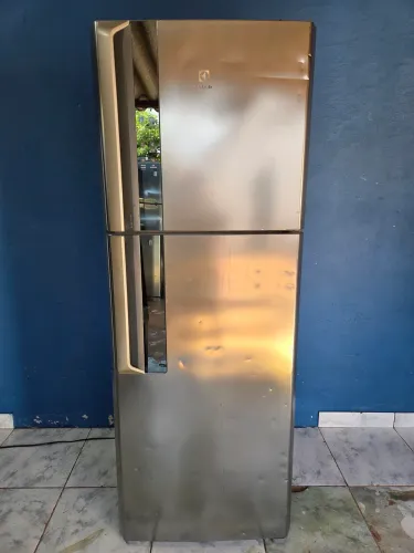 Vendo geladeira Electrolux